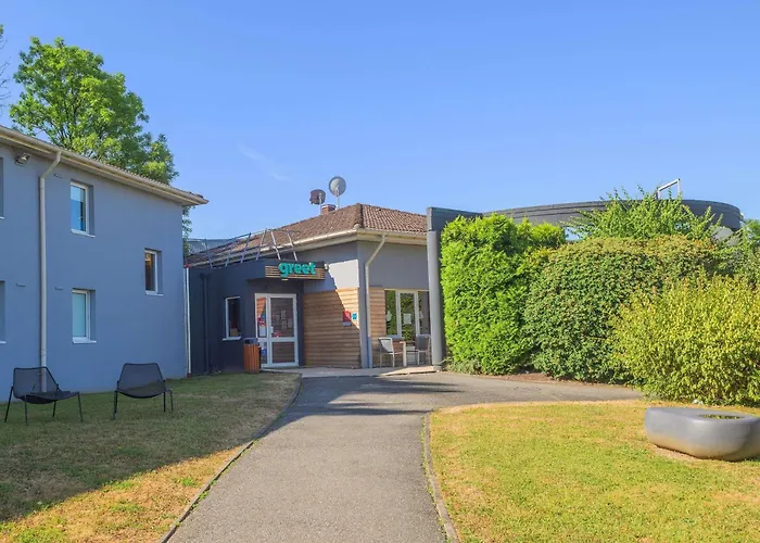 Greet Cran GevrierHotel Annecy